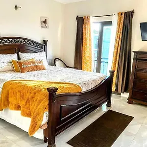 Holiday home Wynters'escape-gated 1 Or 2 Bedroom W Puertosecobeach Access, Discovery Bay